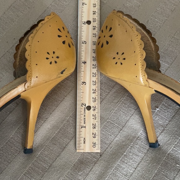 BCBGirls - Picture 3 of 5